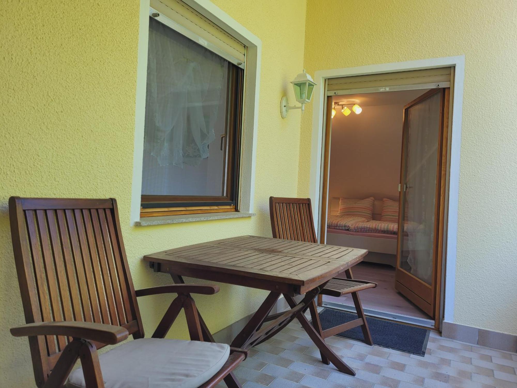 Apartment Meingaestehaus Im Fraenkischen Seenland